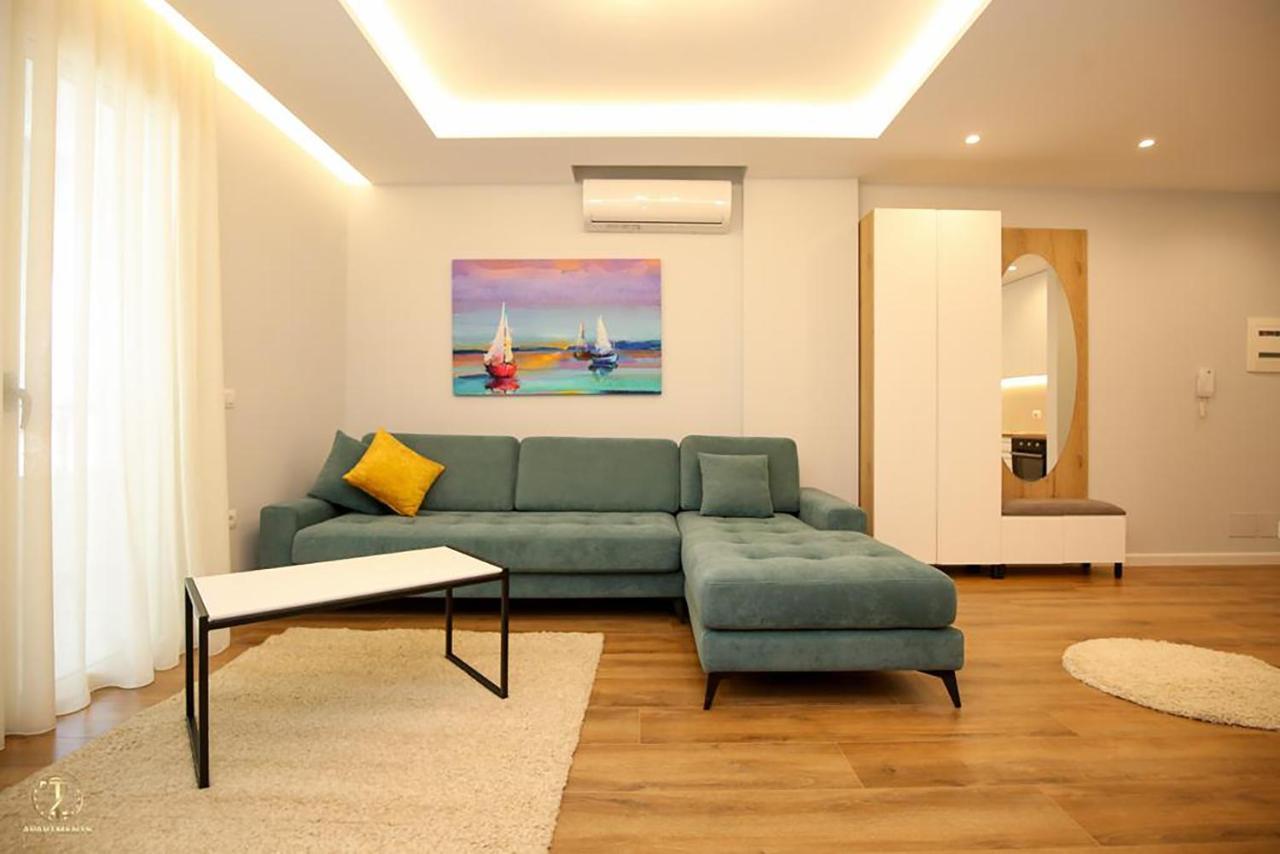 T2 City Apartments Vlorë Exterior foto